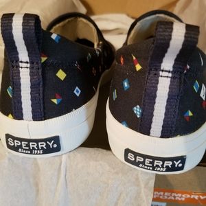 Sperry Womens size 7.5M